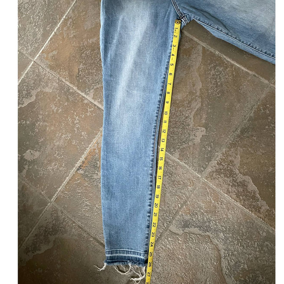 Band of Gypsies Light Blue Distressed Frayed Hem Button Fly Skinny Jeans Sz 30 - Picture 9 of 12